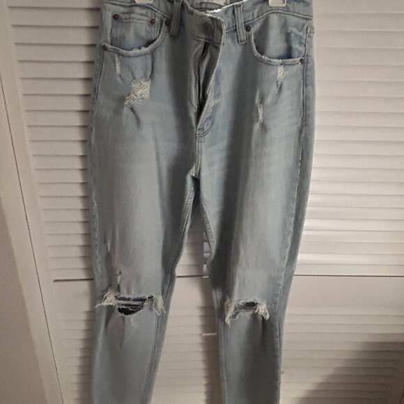 High Rise Skinny Jeans: LIGHT RIPPED WASH - Picture 2 of 2